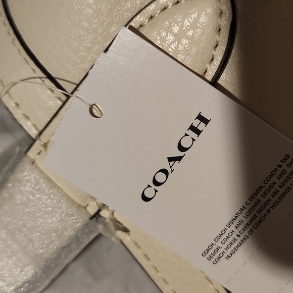 NWT new chalk, vanilla cream Coach bag leather purse (cream/yellow inside) - Picture 8 of 10